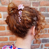 Bacchetta per capelli con fiori di ciliegio